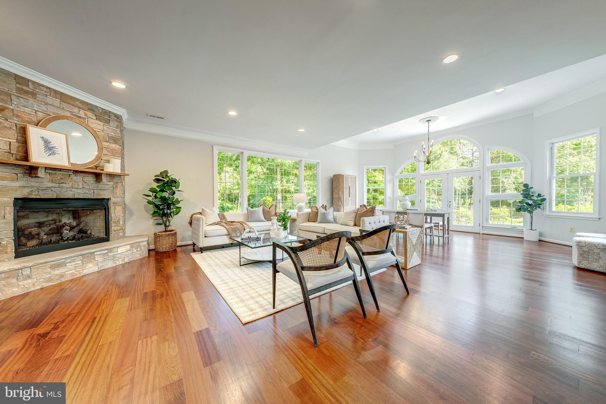 STONEY CREEK WOODS - Residential