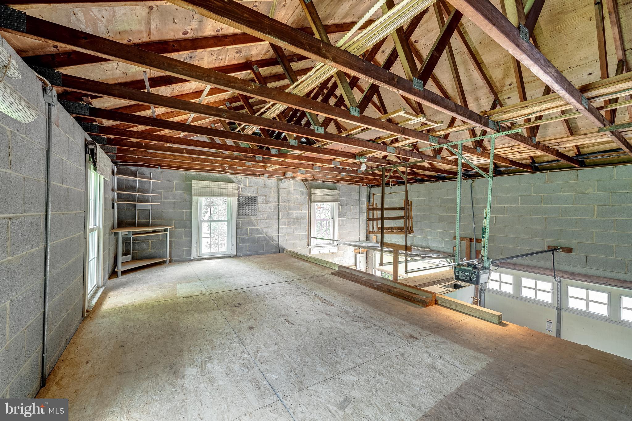 STONEY CREEK WOODS - Residential