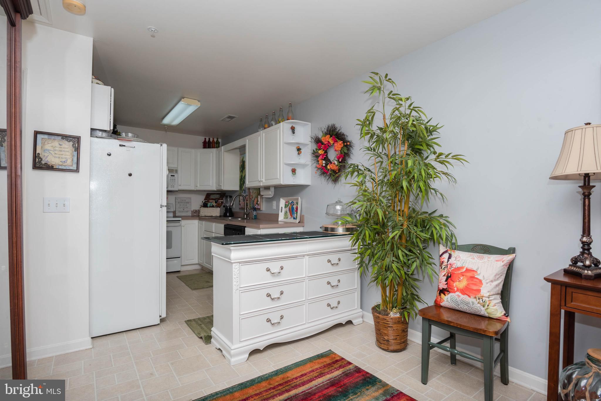 AVALON RETIREMENT COMM - Residential