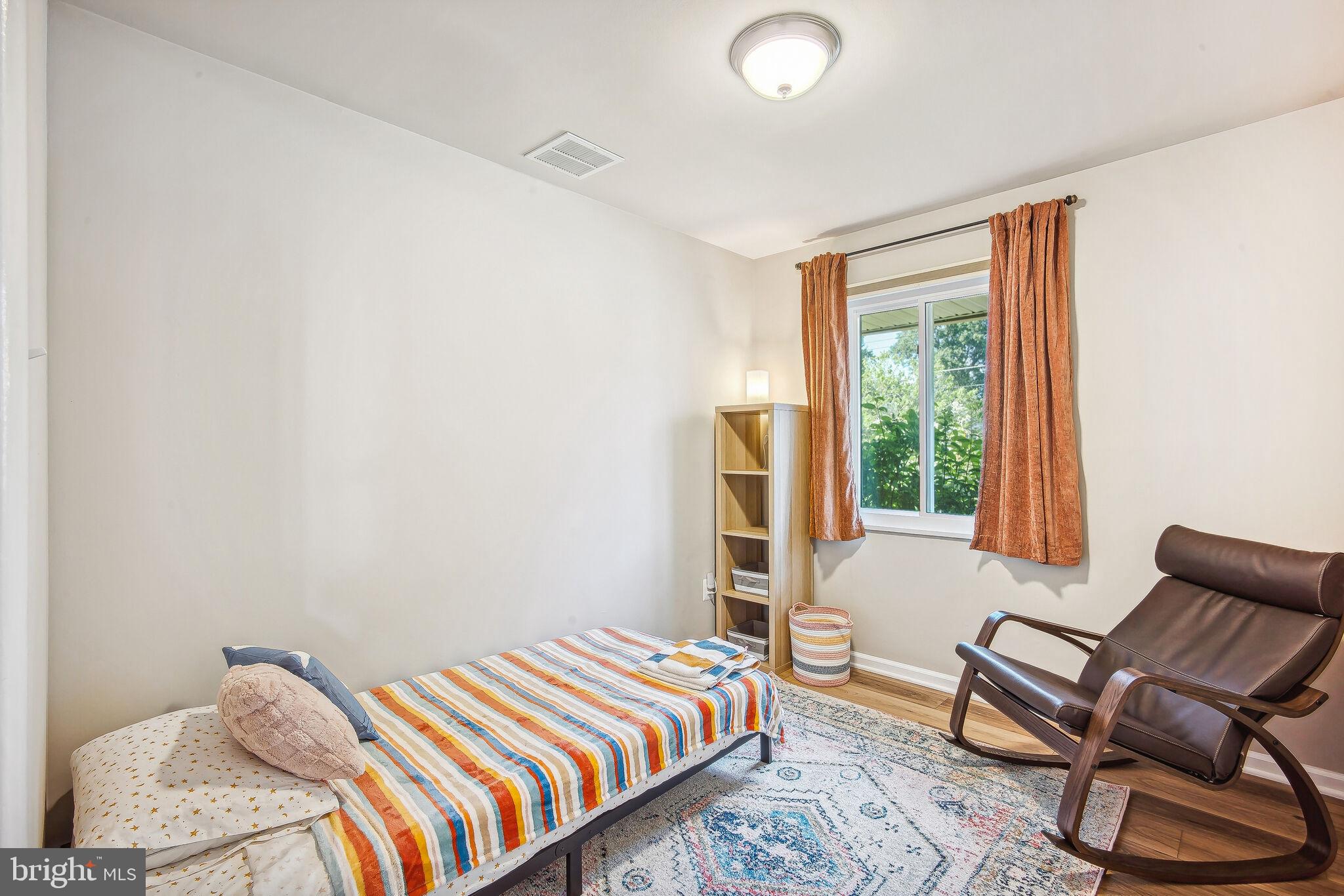 PARKLAWN - Residential Lease