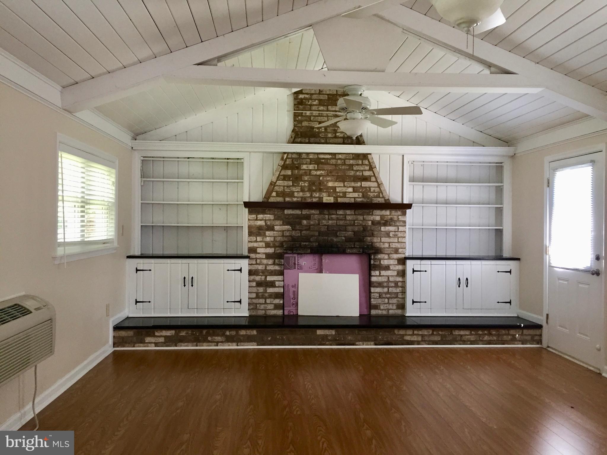 ROSEWOOD - Residential Lease