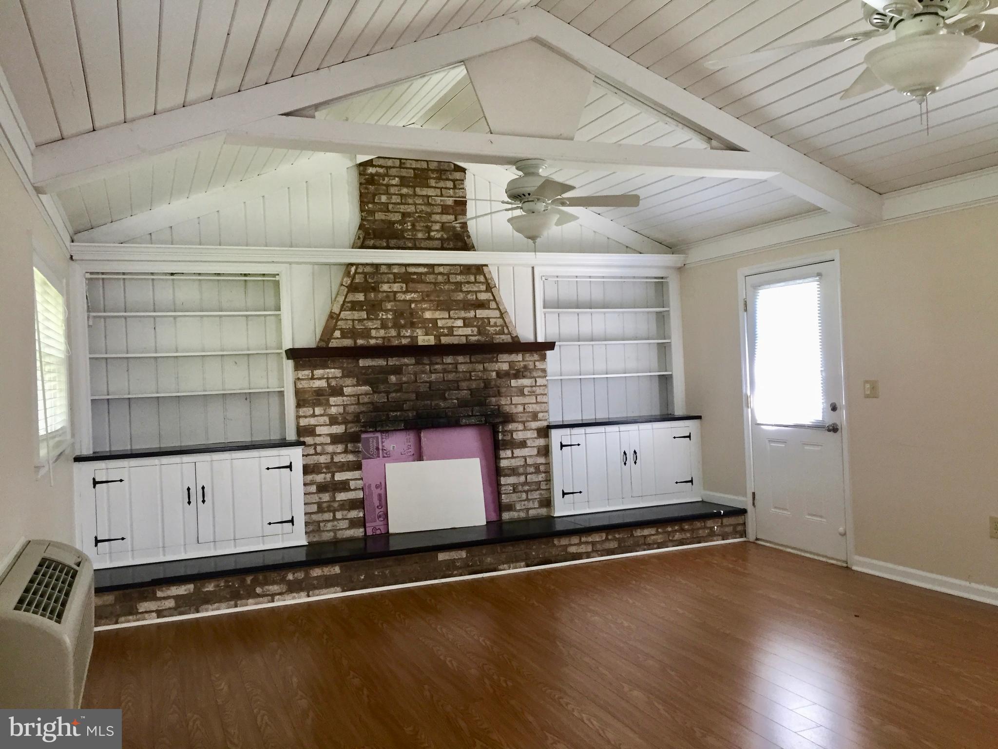 ROSEWOOD - Residential Lease