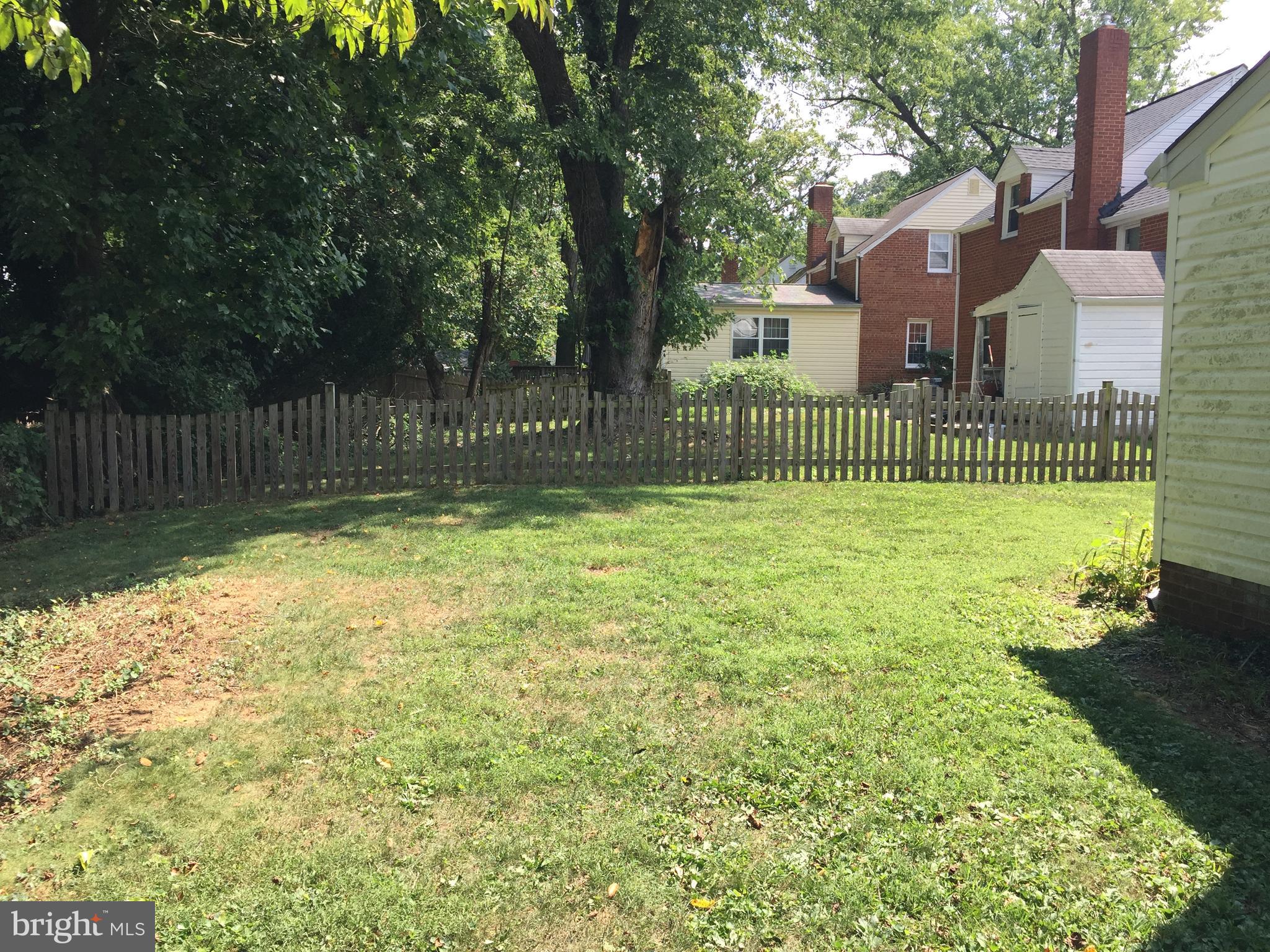 ROSEWOOD - Residential Lease