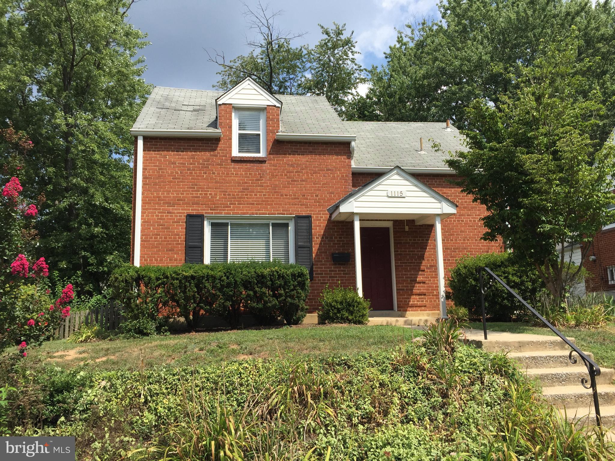 ROSEWOOD - Residential Lease