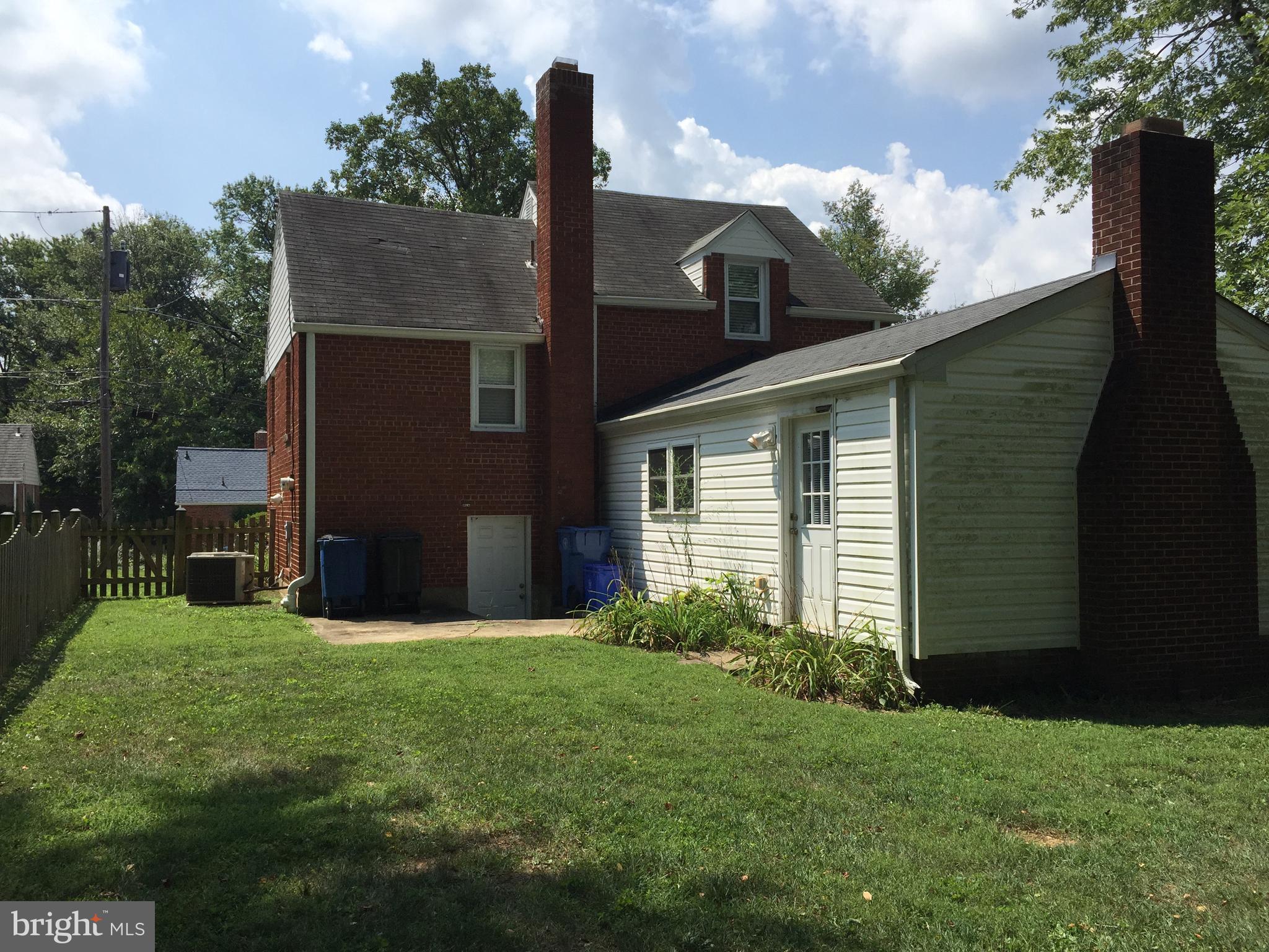 ROSEWOOD - Residential Lease