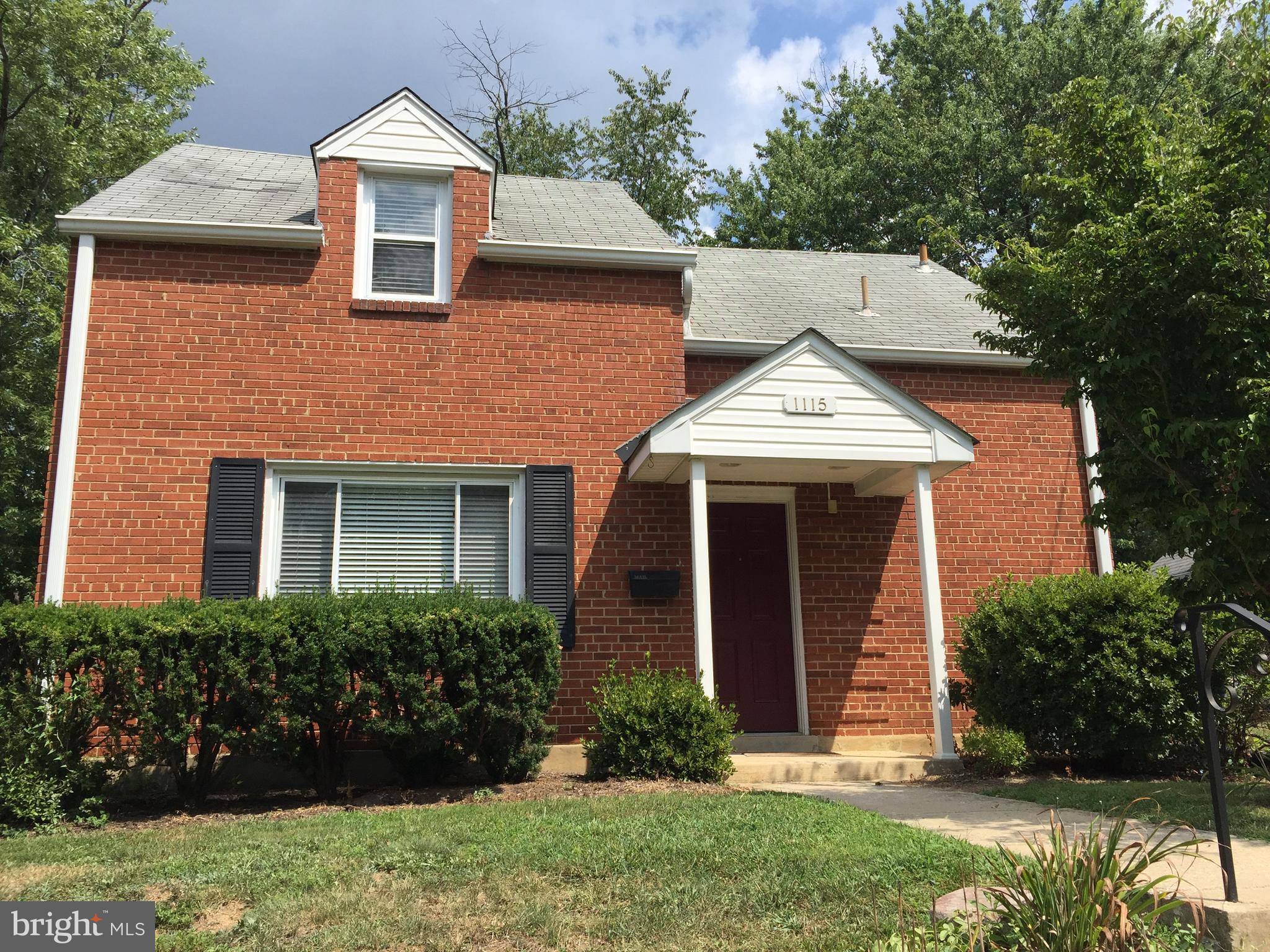 ROSEWOOD - Residential Lease