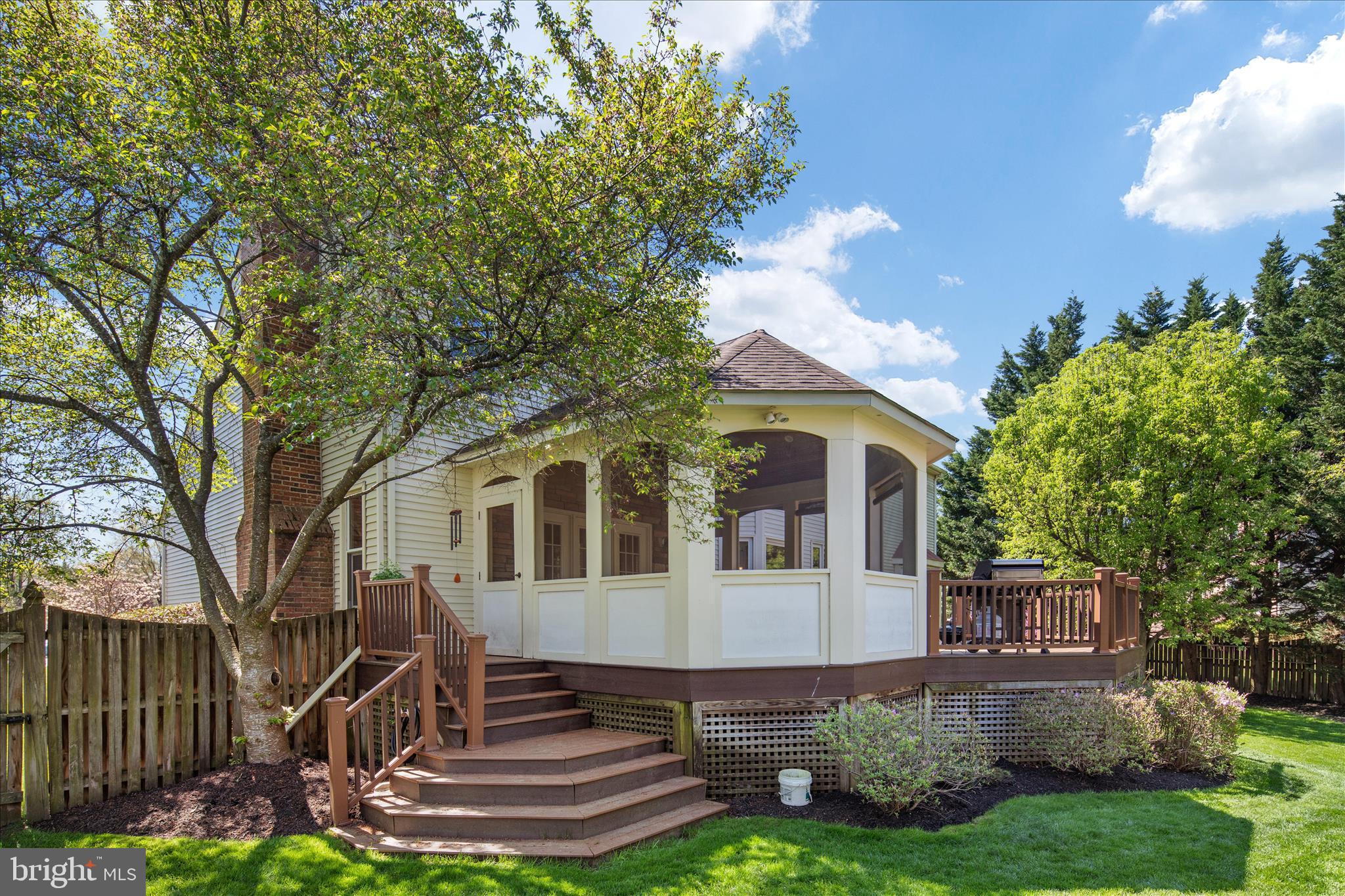 THE DOWNS - Residential