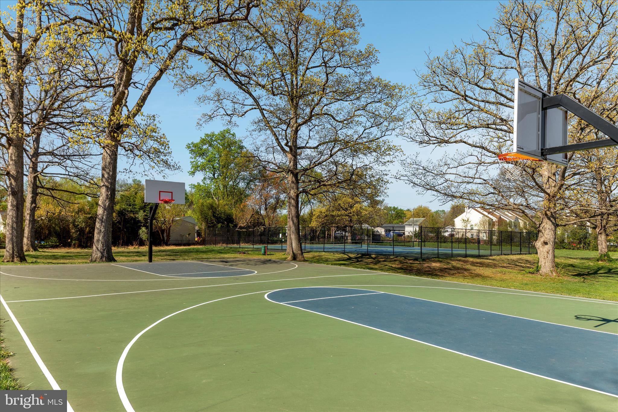 THE DOWNS - Residential