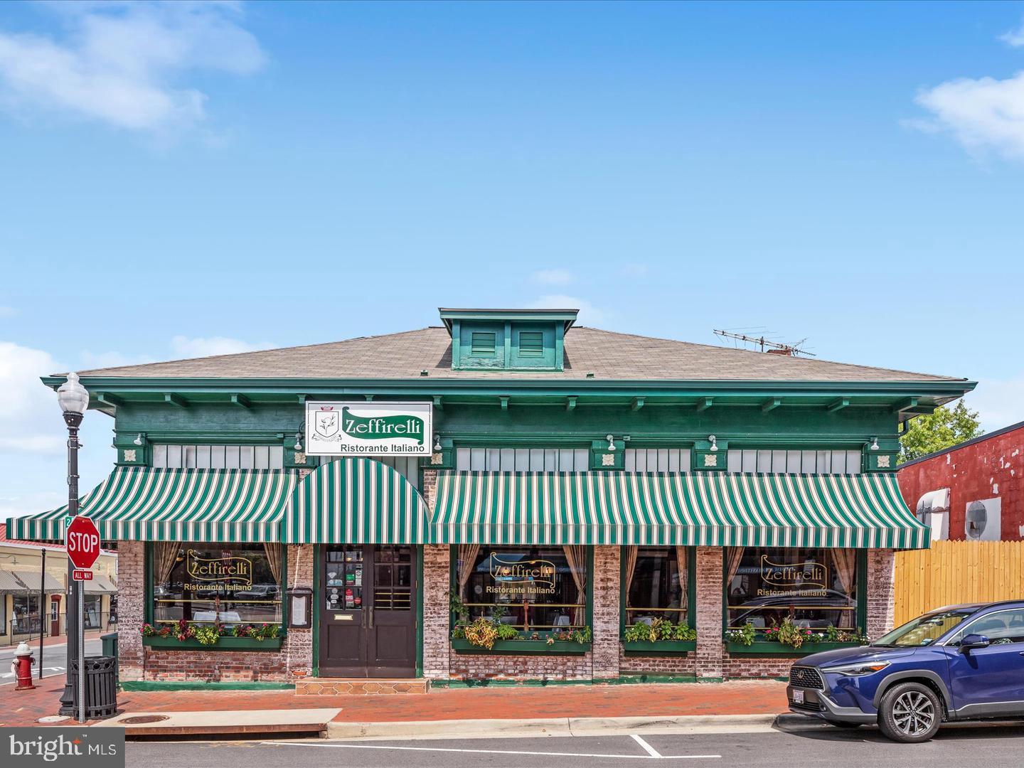 THE DOWNS - Residential