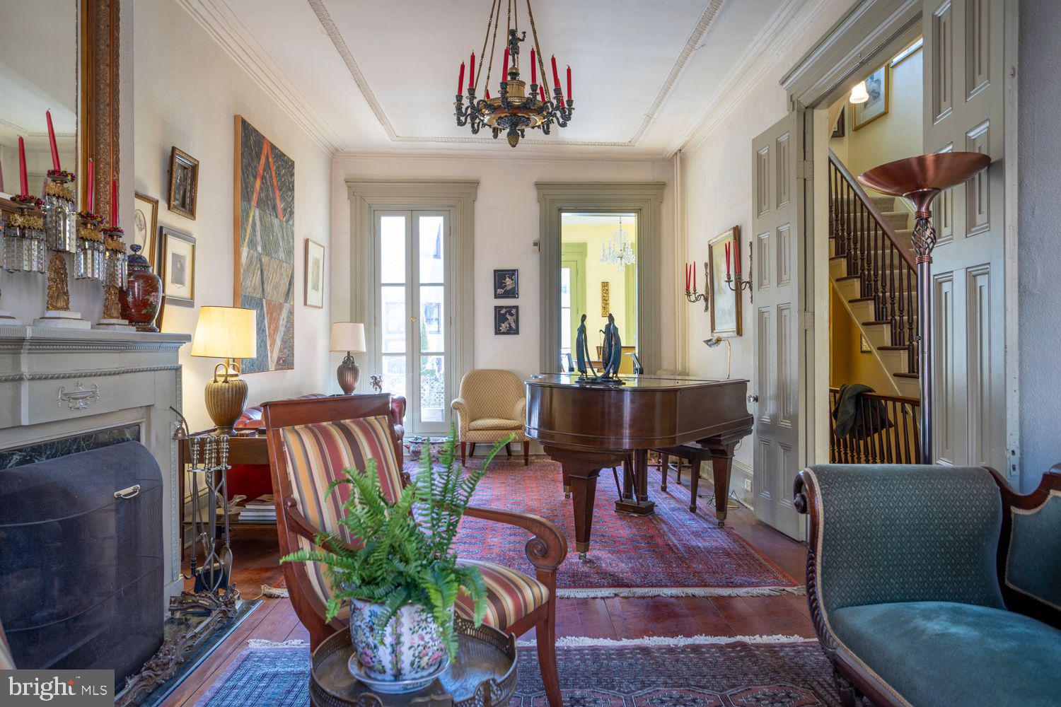 ART MUSEUM AREA - Residential