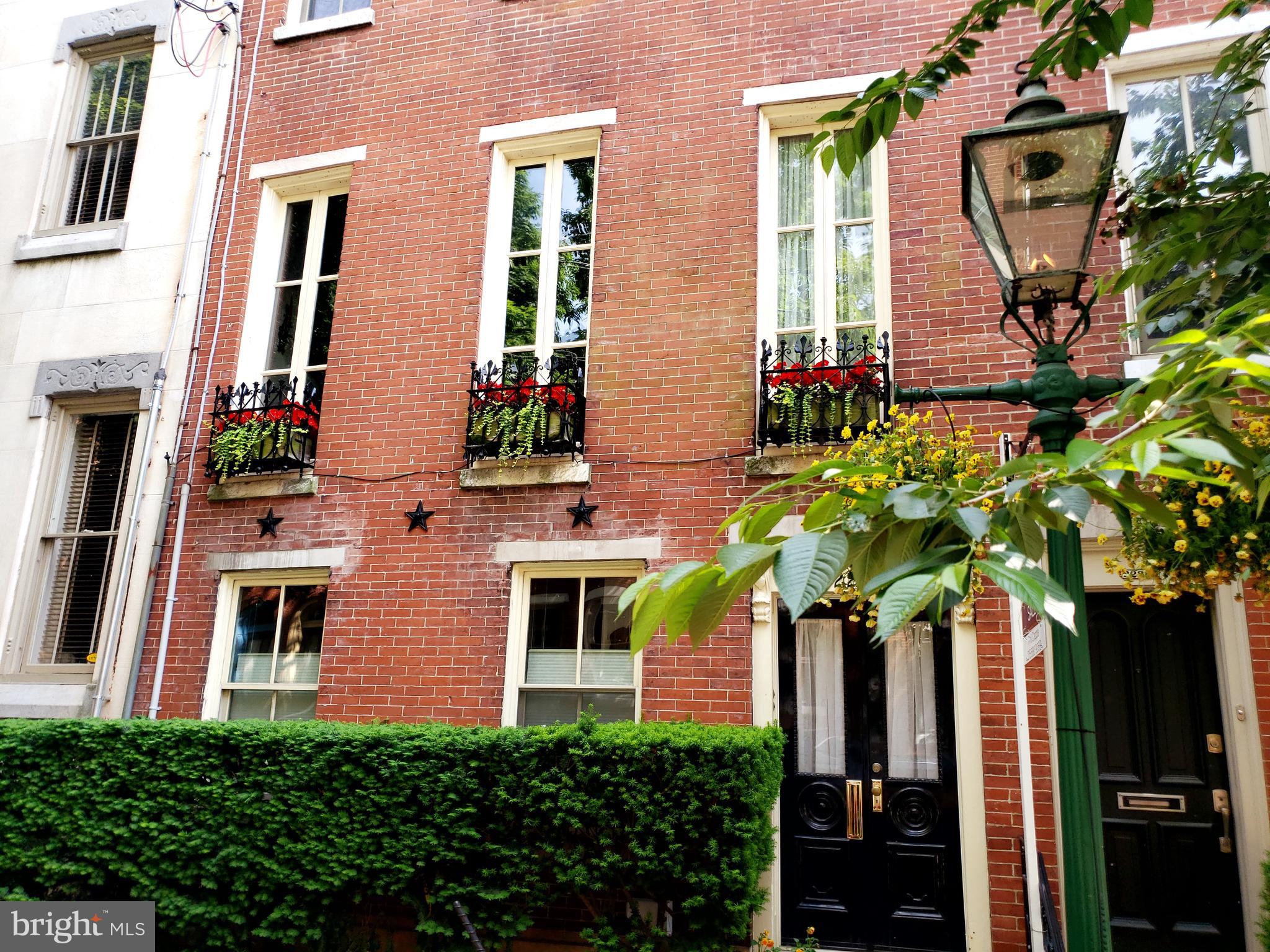 ART MUSEUM AREA - Residential