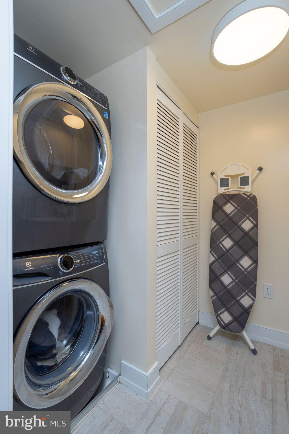 ART MUSEUM AREA - Residential