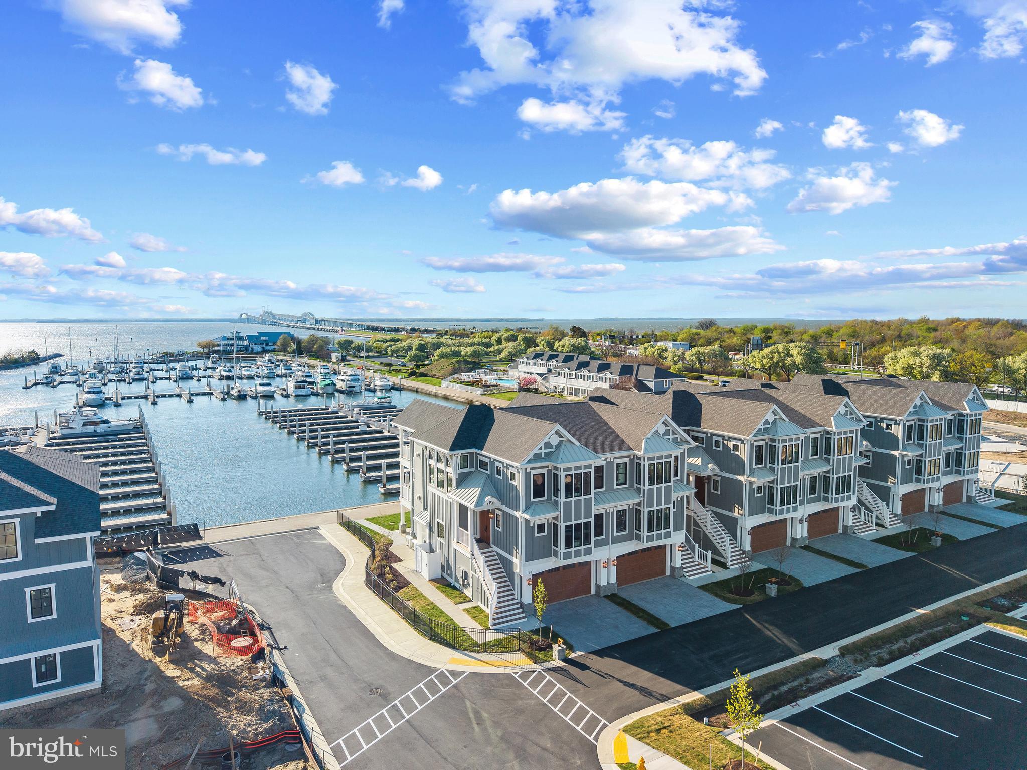 BAY BRIDGE MARINA - Residential