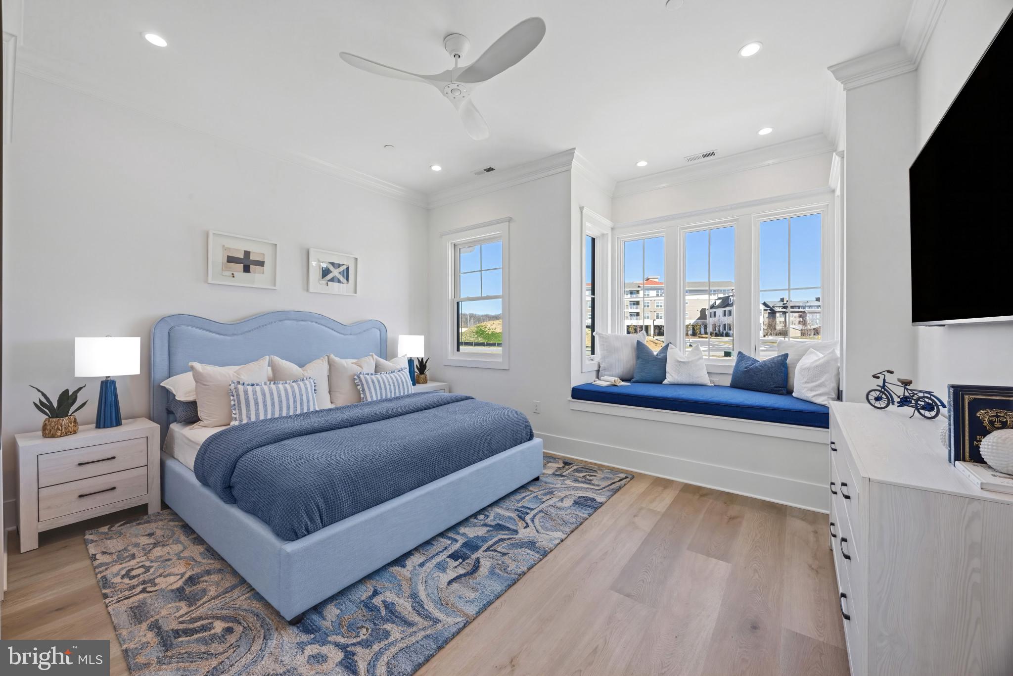 BAY BRIDGE MARINA - Residential