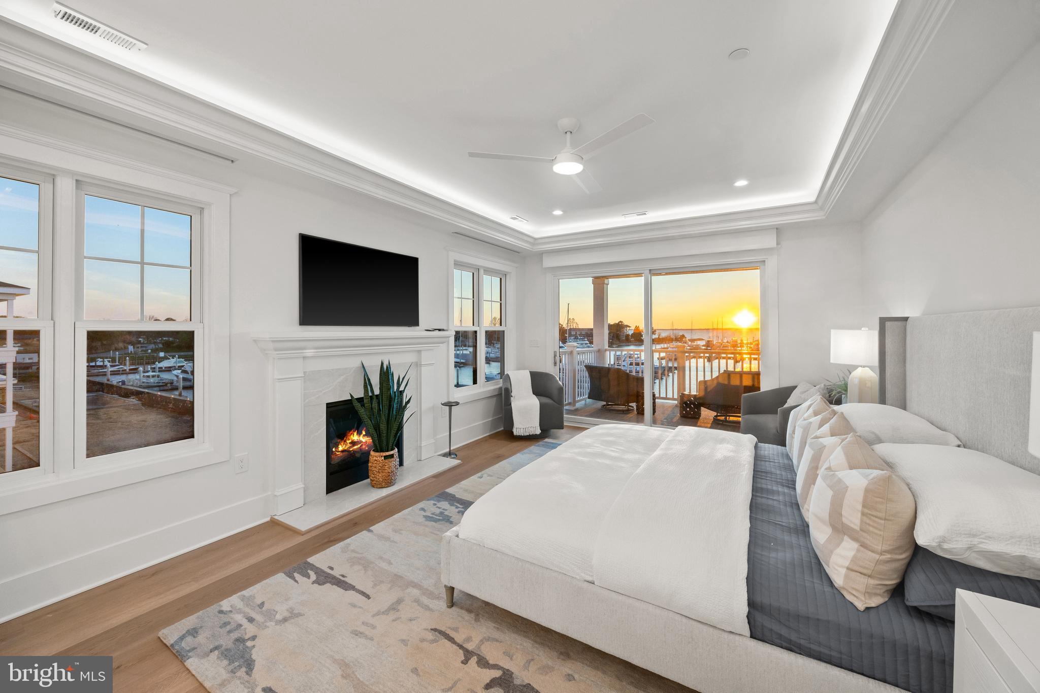 BAY BRIDGE MARINA - Residential