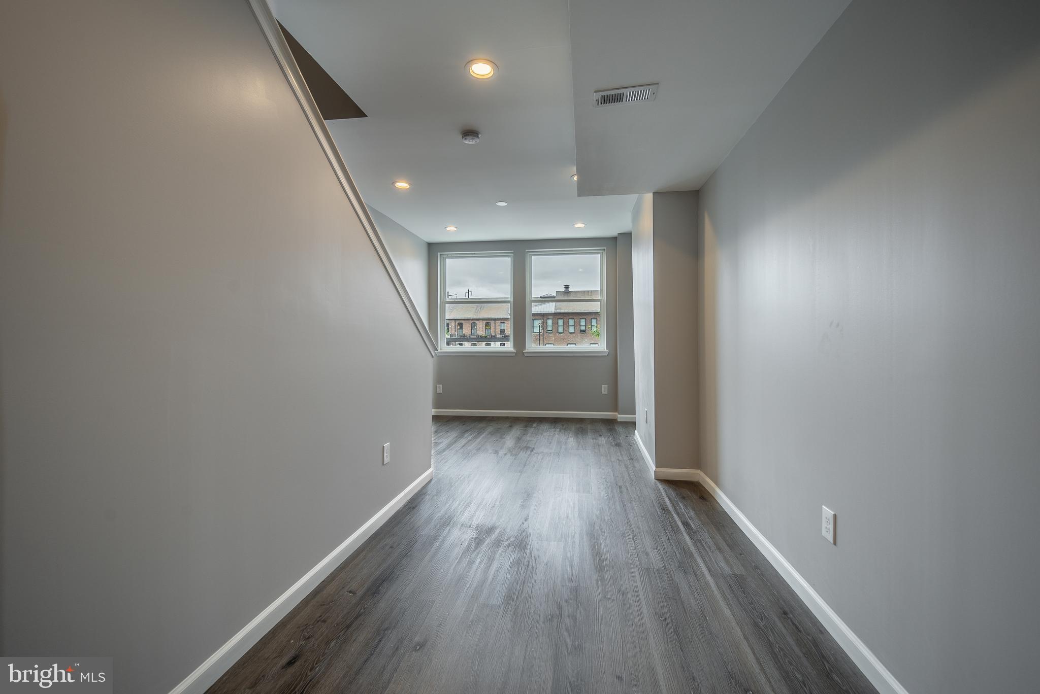 MCELDERRY PARK - Residential Lease