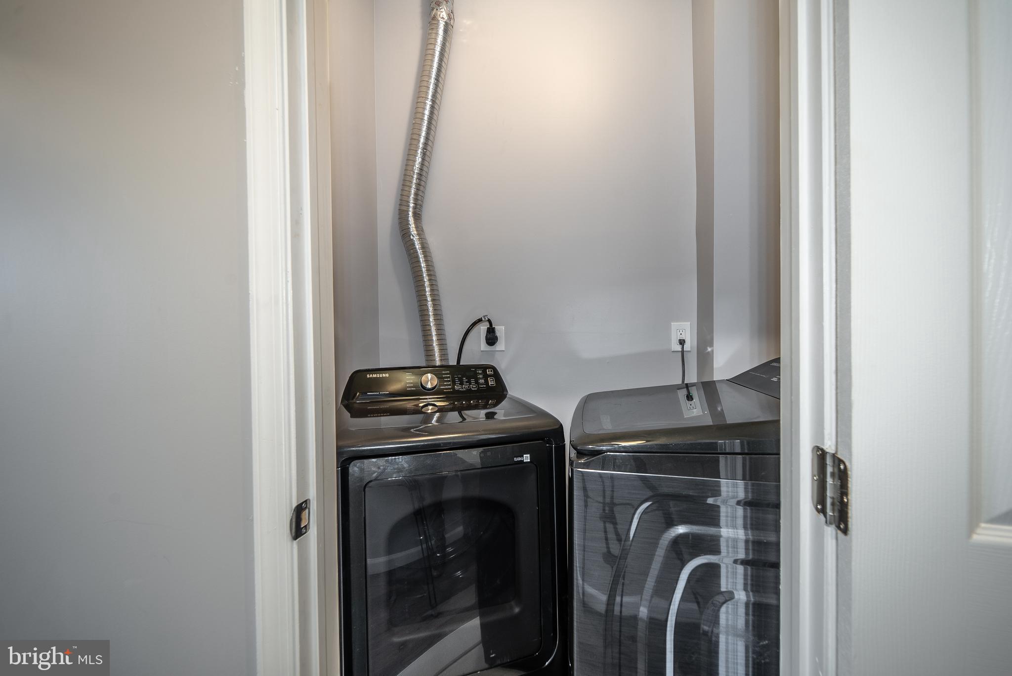 MCELDERRY PARK - Residential Lease