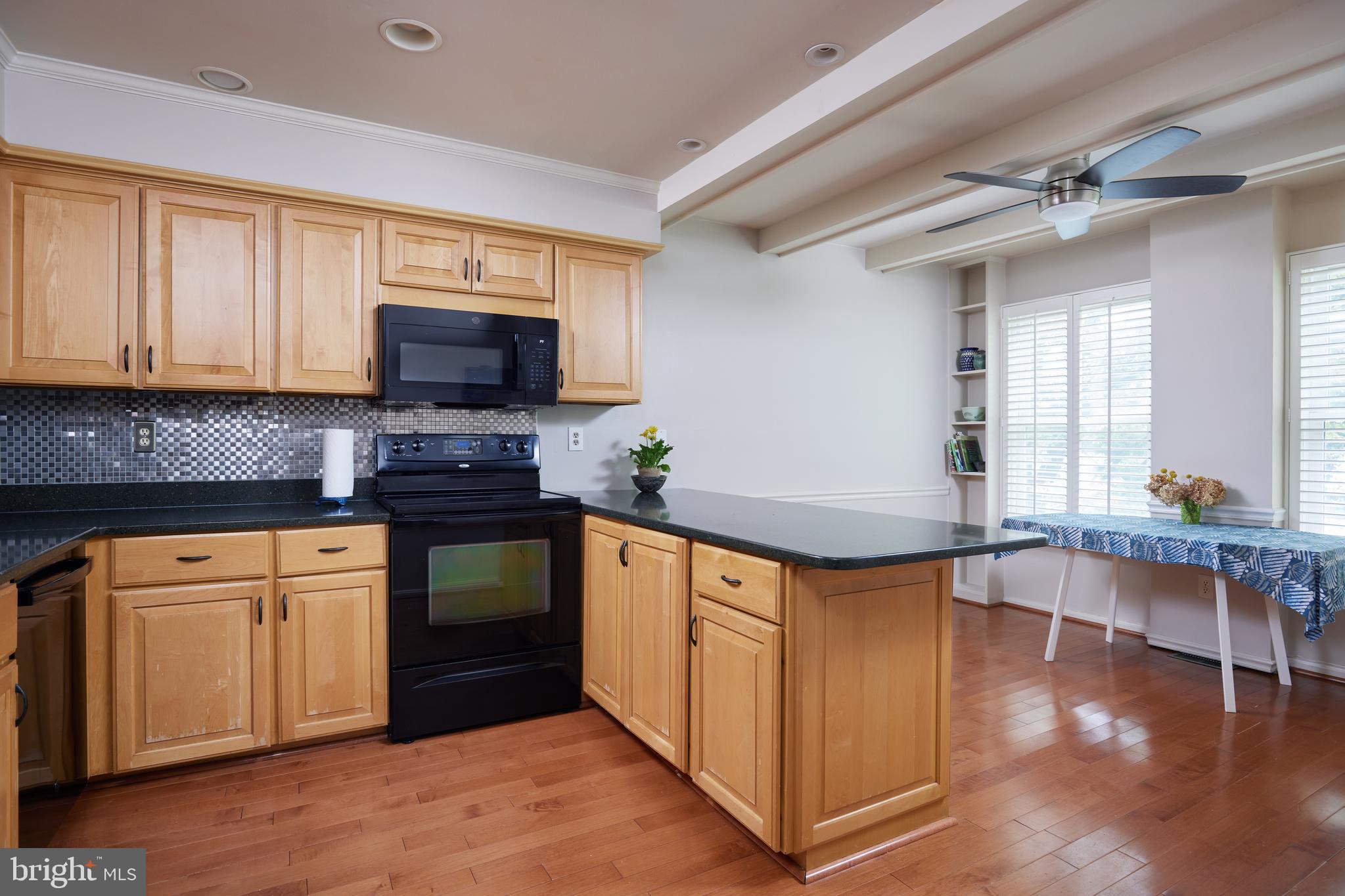 WOODSIDE PARK - Residential