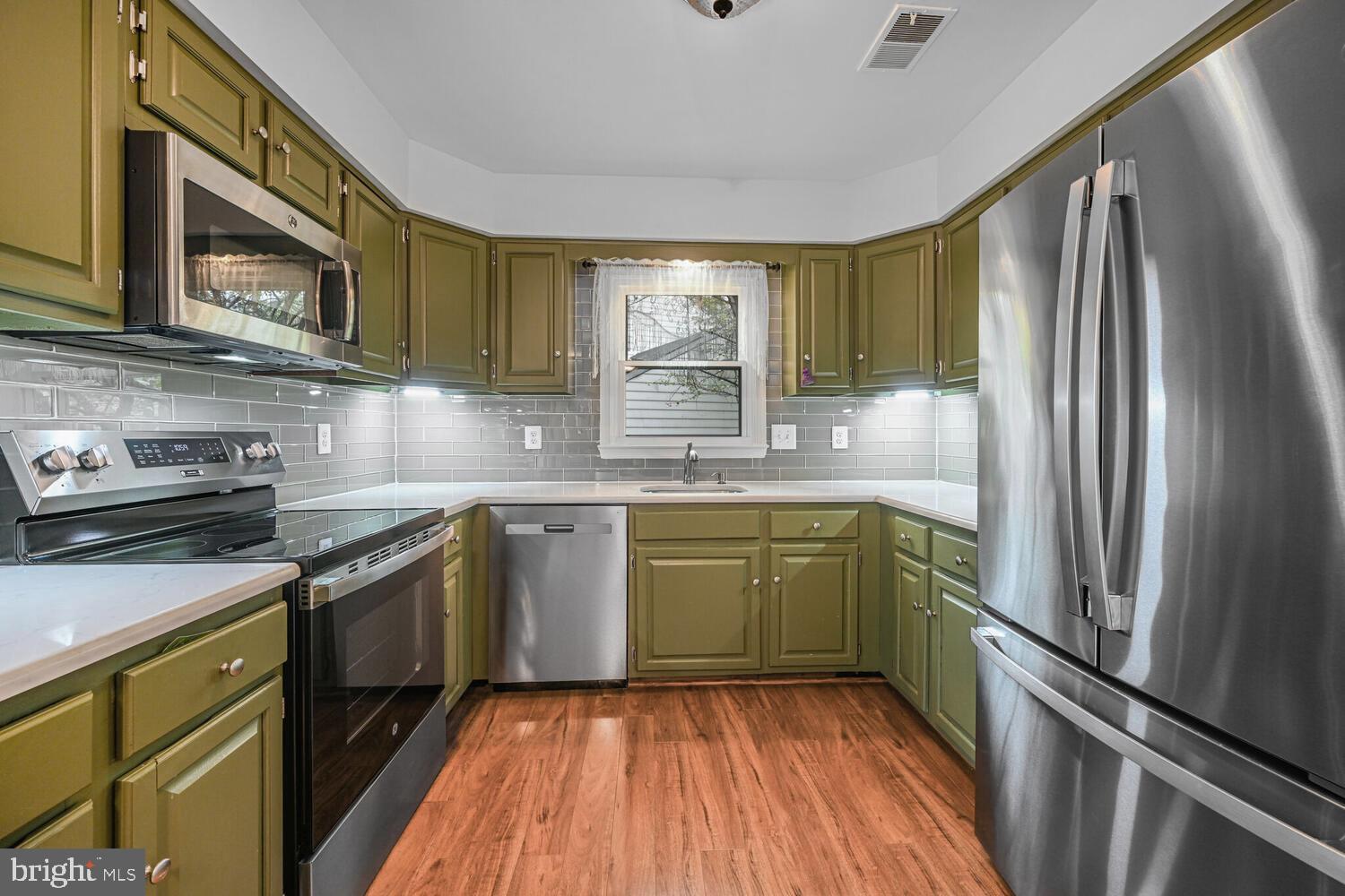 KEMP MILL FOREST - Residential