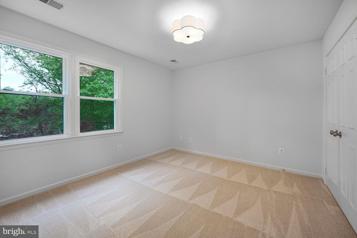 KEMP MILL FOREST - Residential