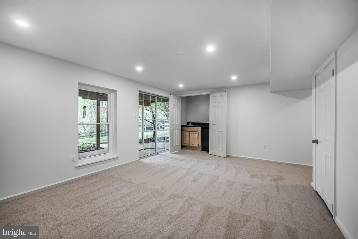 KEMP MILL FOREST - Residential