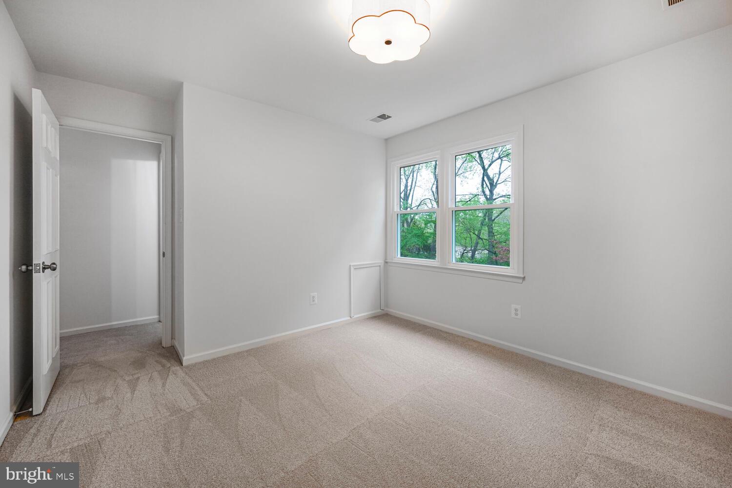 KEMP MILL FOREST - Residential