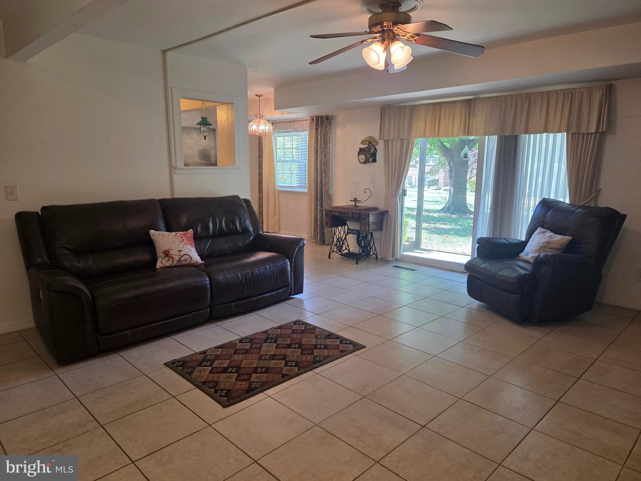 220 CROCKER DRIVE A 220-A