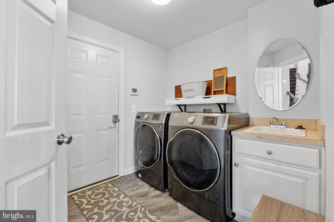 BROOKSIDE - Residential