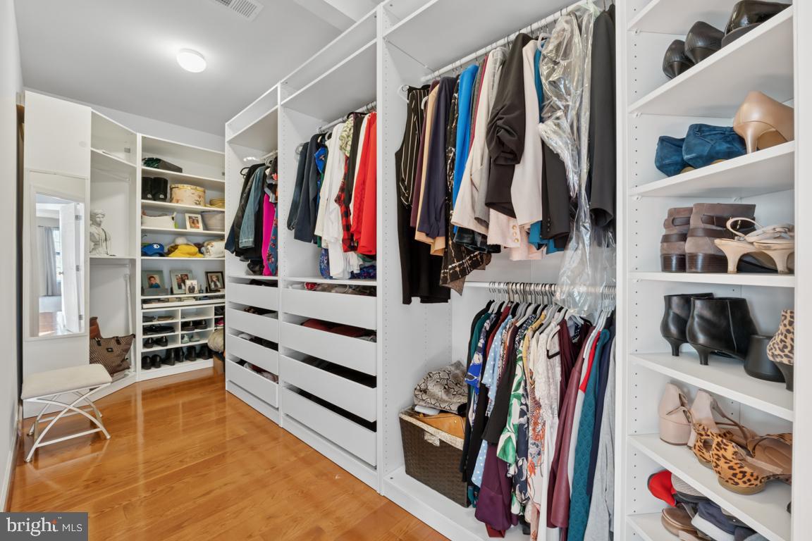 BROOKSIDE - Residential