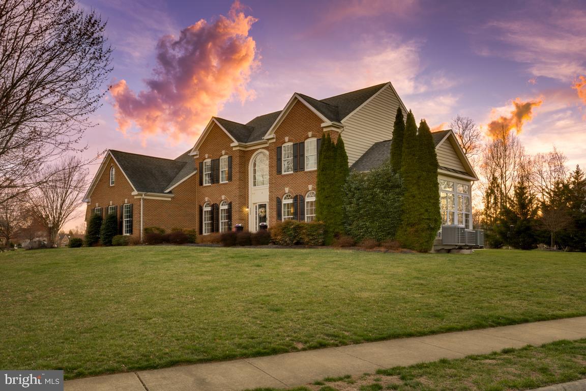 BROOKSIDE - Residential