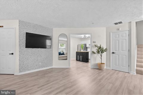 Townhouse For Sale - 10 Ironstone Court<br/> ANNAPOLIS, MD 21403