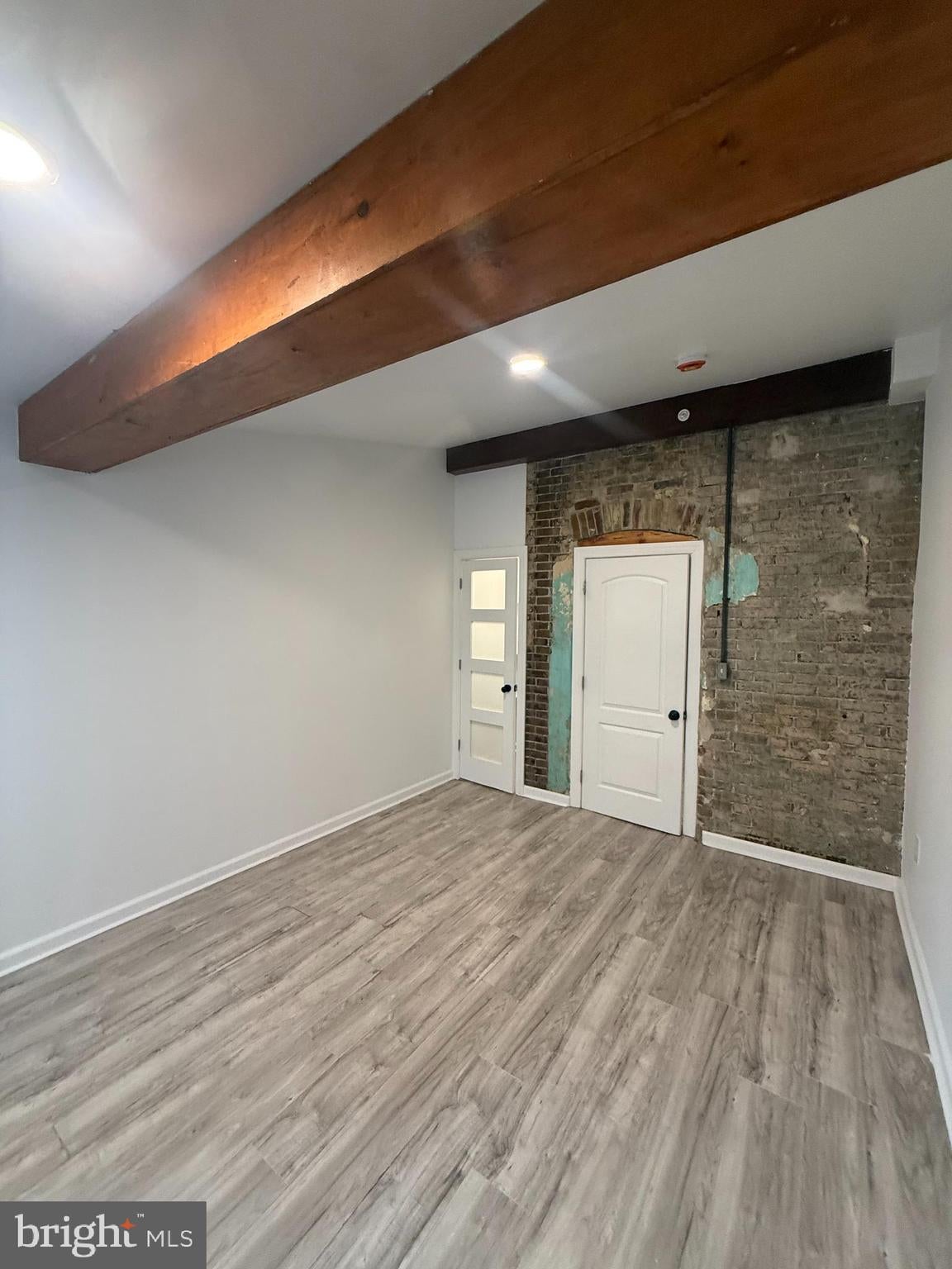 24 MARSHALL AVENUE 3