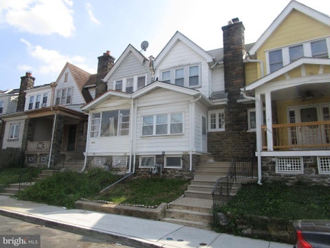 Townhouse For Sale - 7262 Calvin Road<br/> UPPER DARBY, PA 19082