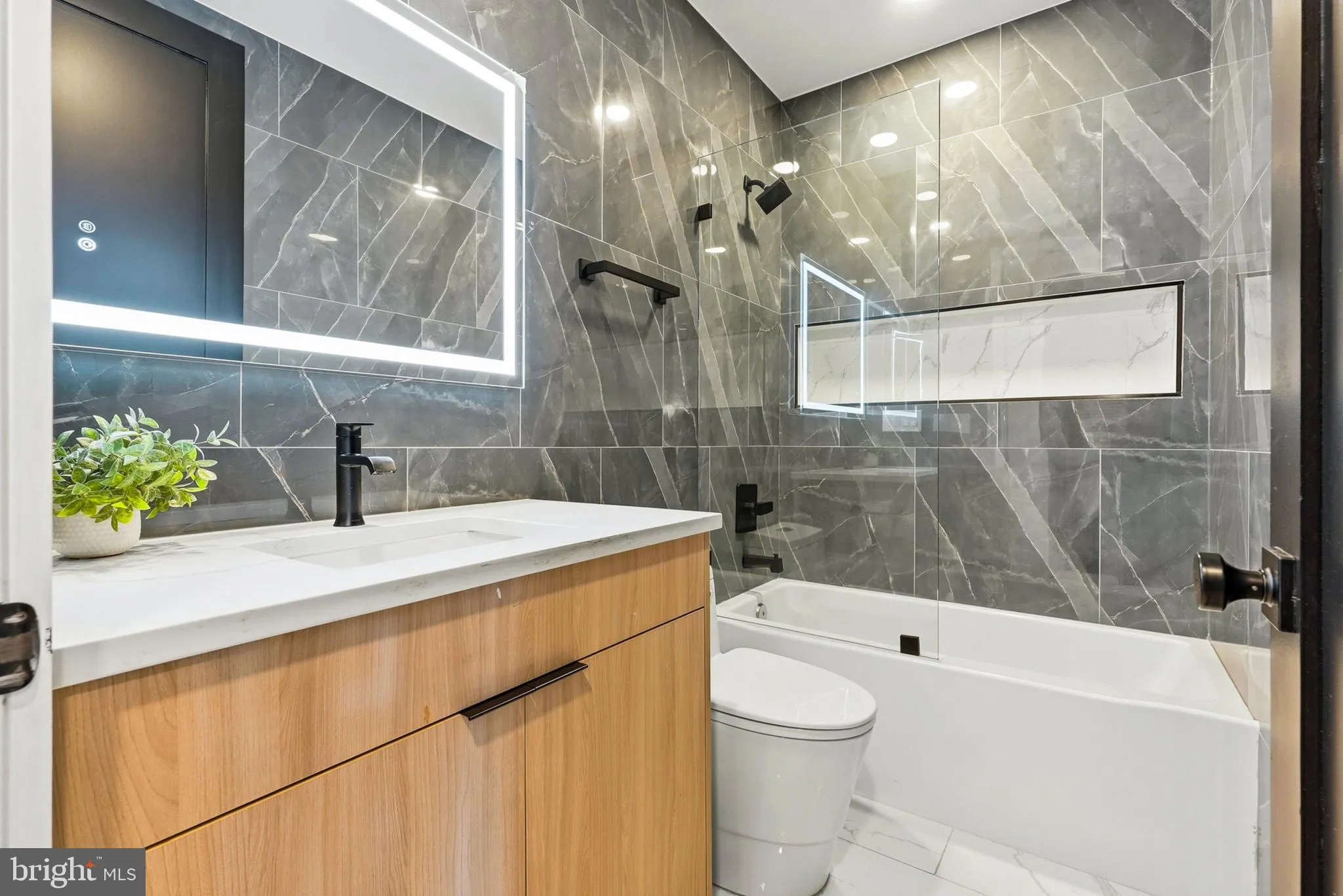 Additional image 43 of 2305 Nicholson St SE Unit 202, Washington, DC 20020