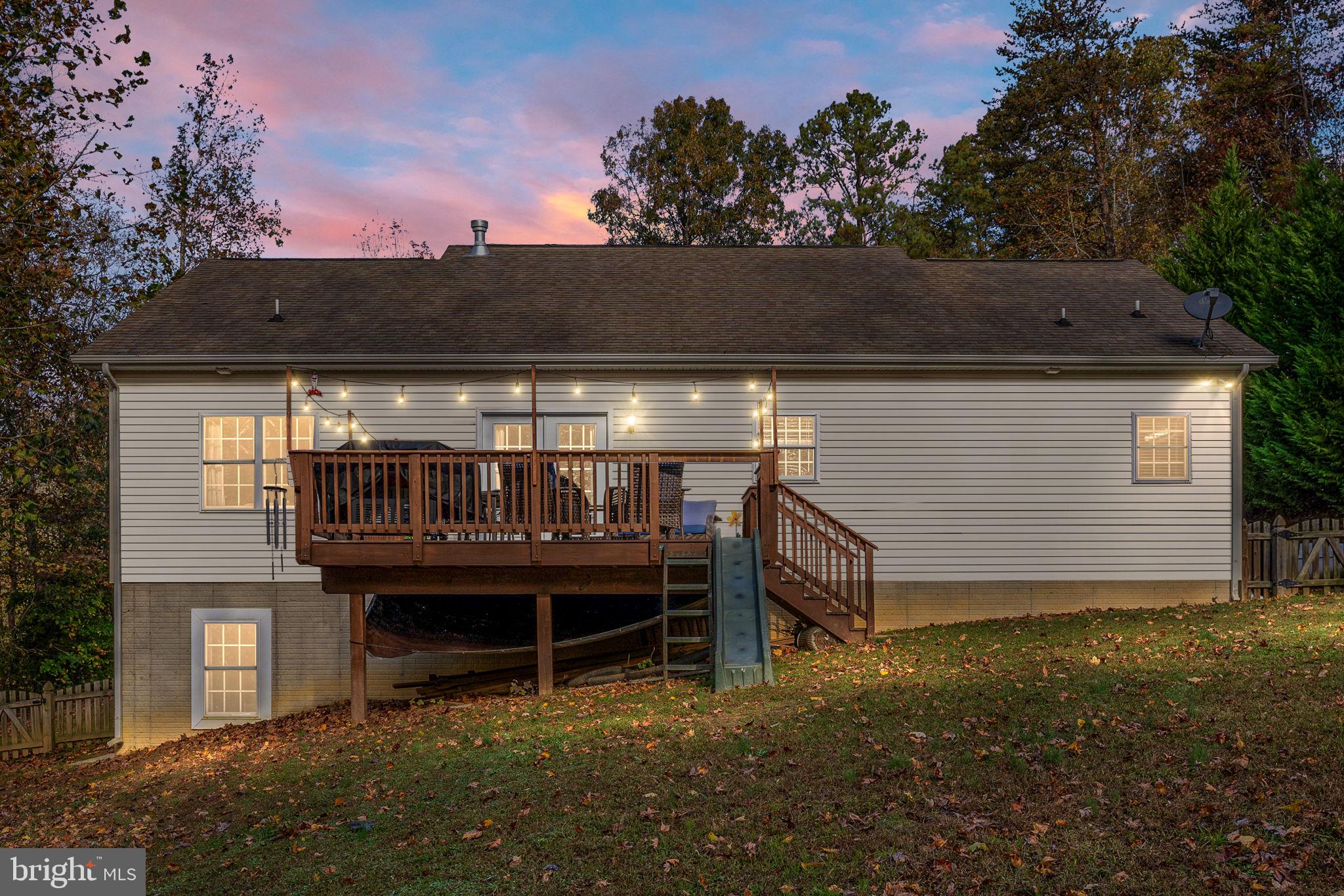 PRESIDENTIAL LAKES - Residential