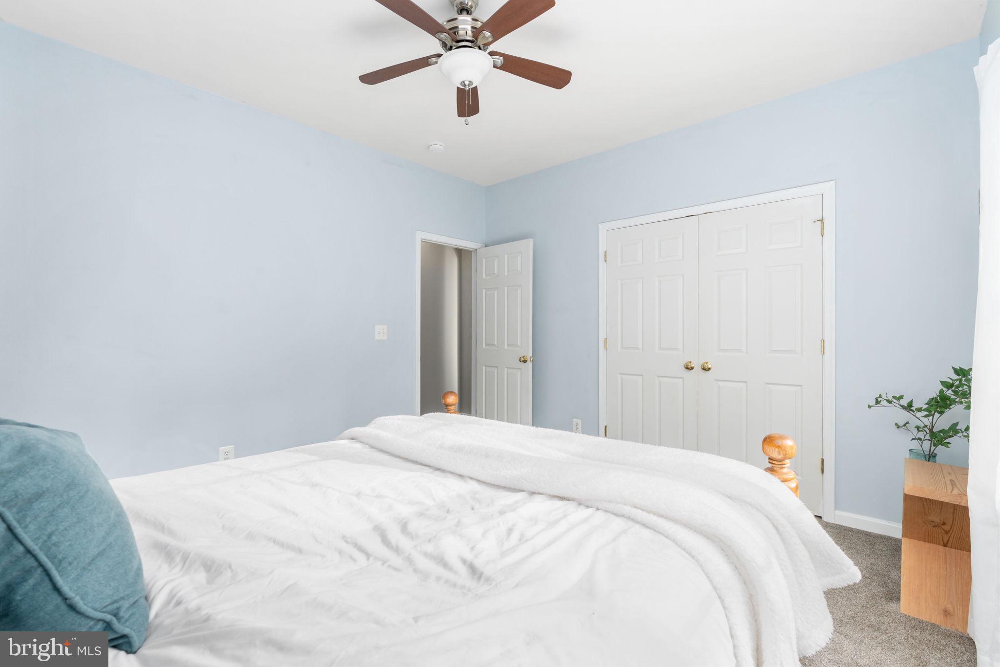 PRESIDENTIAL LAKES - Residential