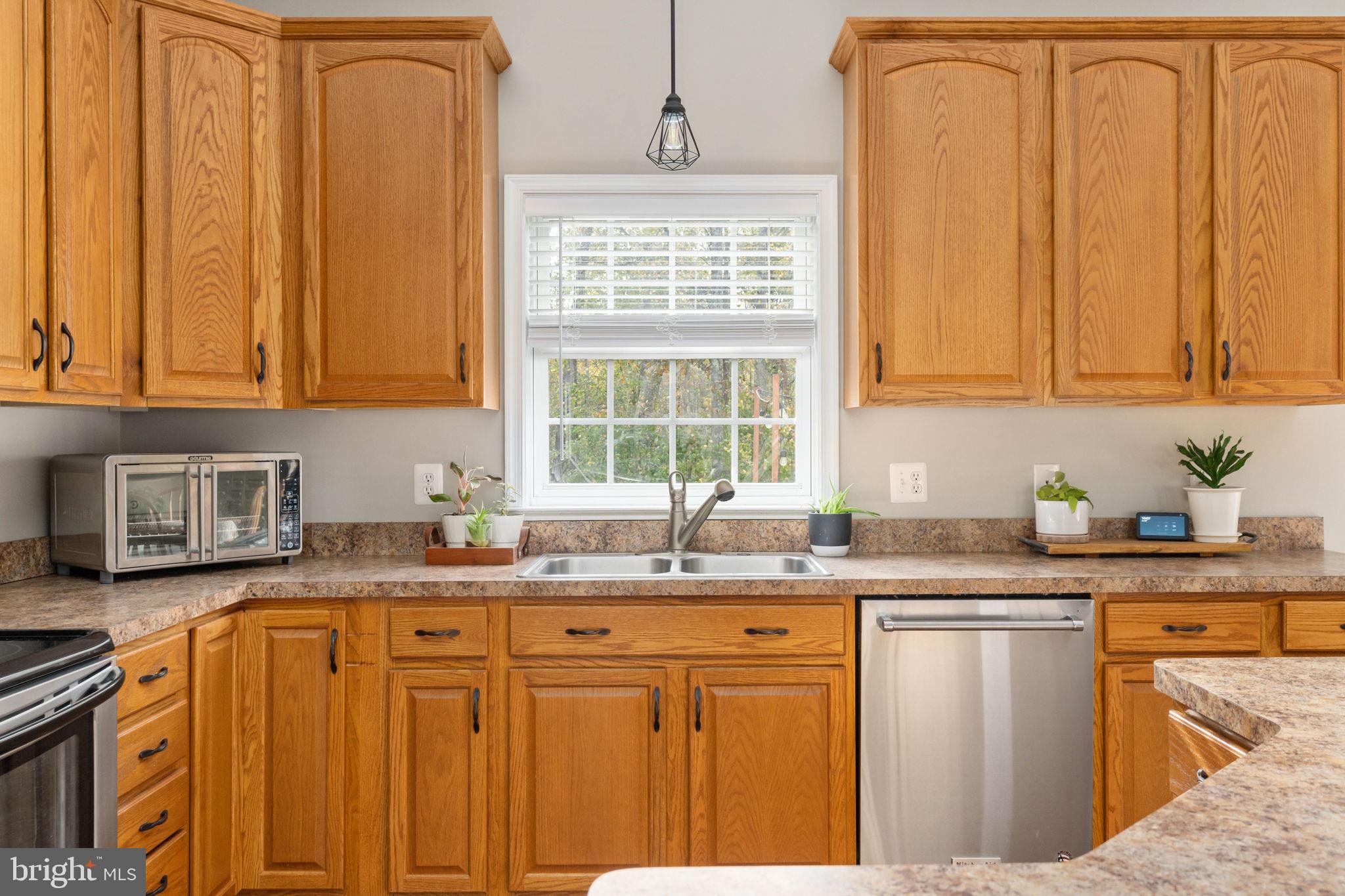 PRESIDENTIAL LAKES - Residential