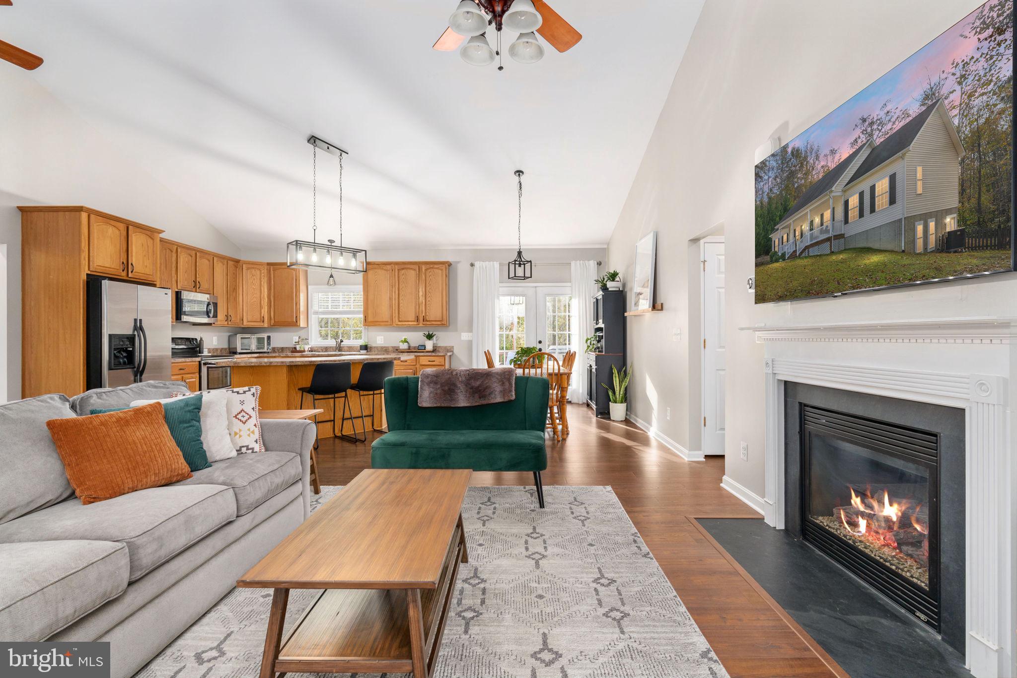 PRESIDENTIAL LAKES - Residential