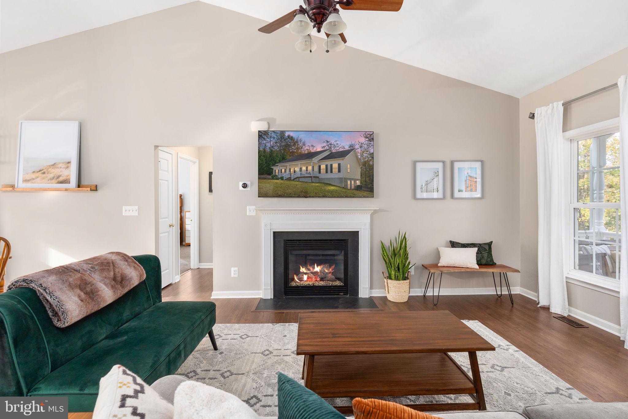 PRESIDENTIAL LAKES - Residential