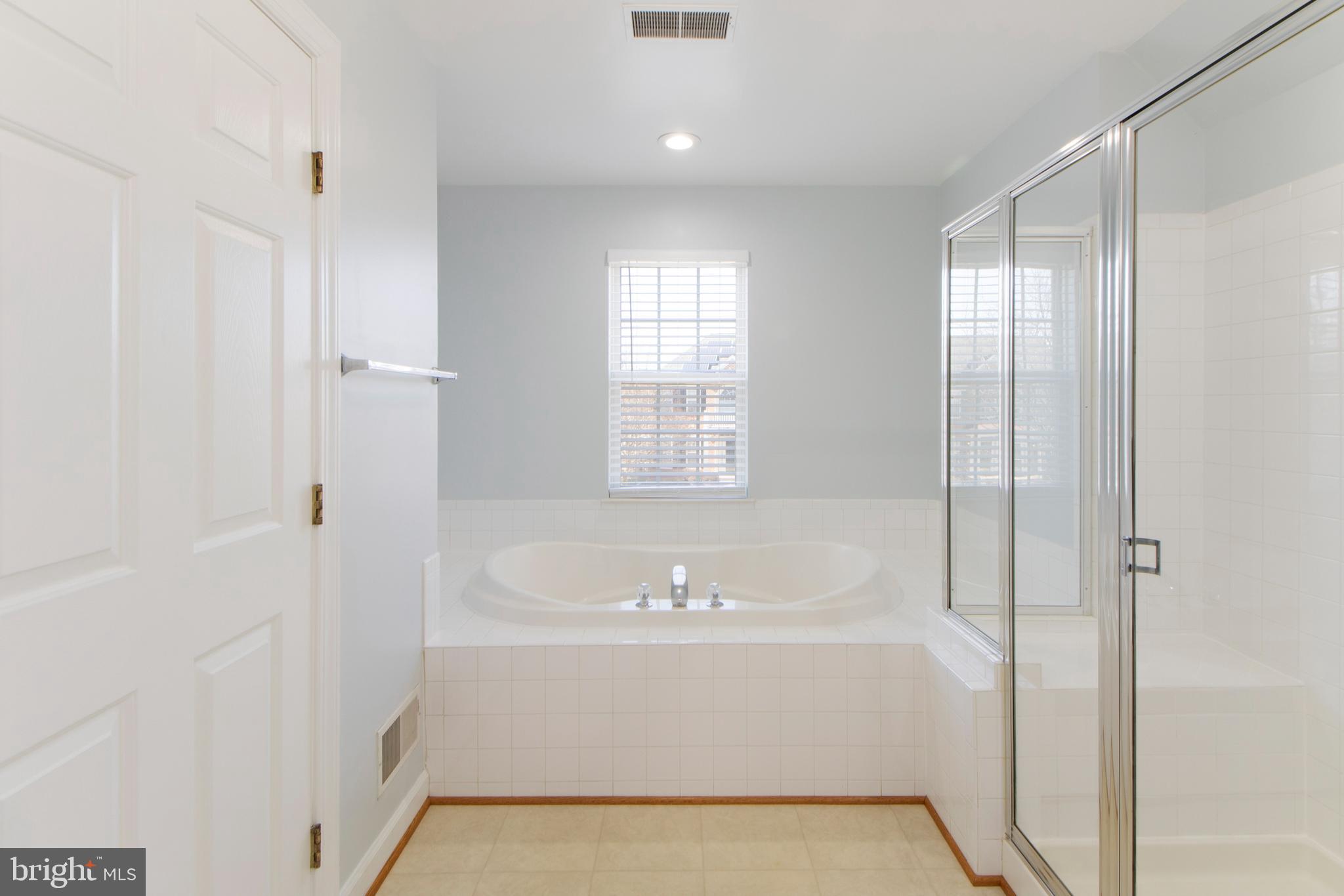 CROSS CREEK CLUB - Residential