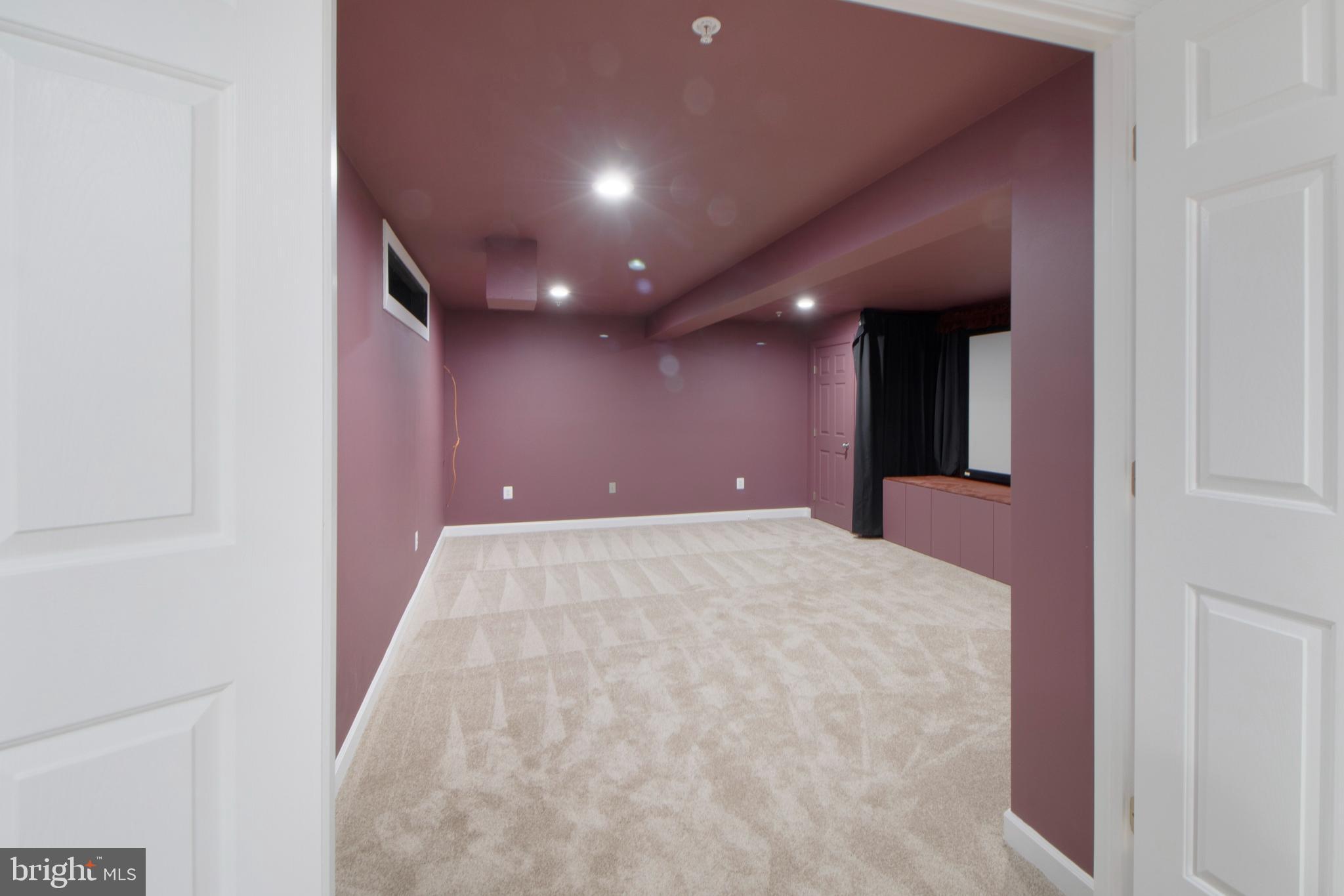 CROSS CREEK CLUB - Residential