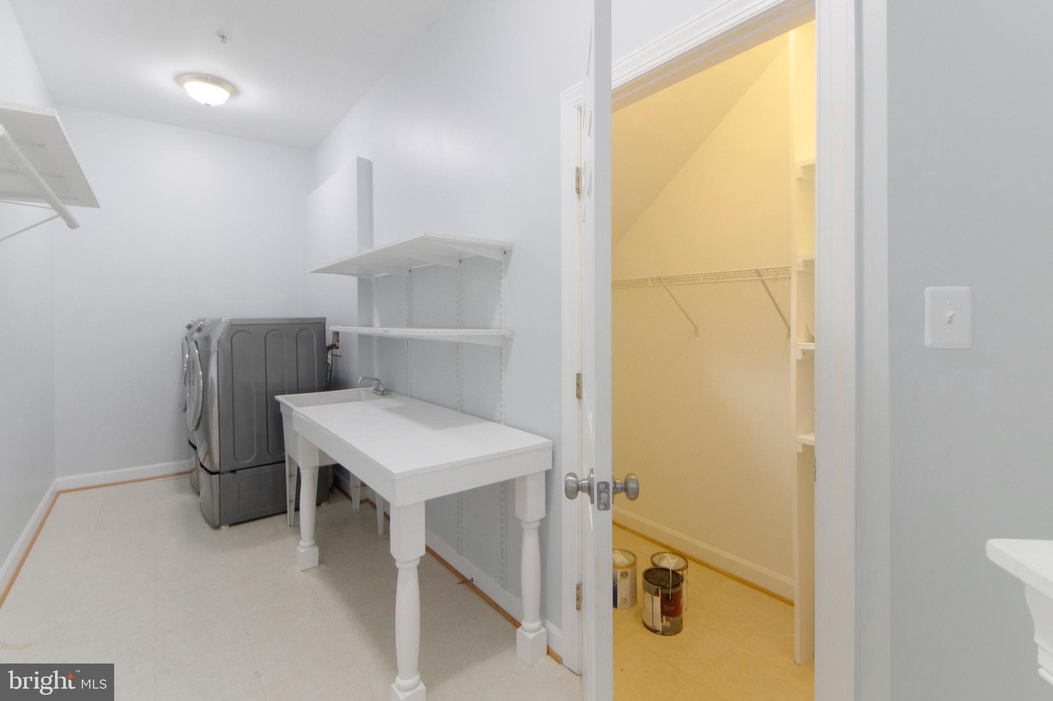 CROSS CREEK CLUB - Residential