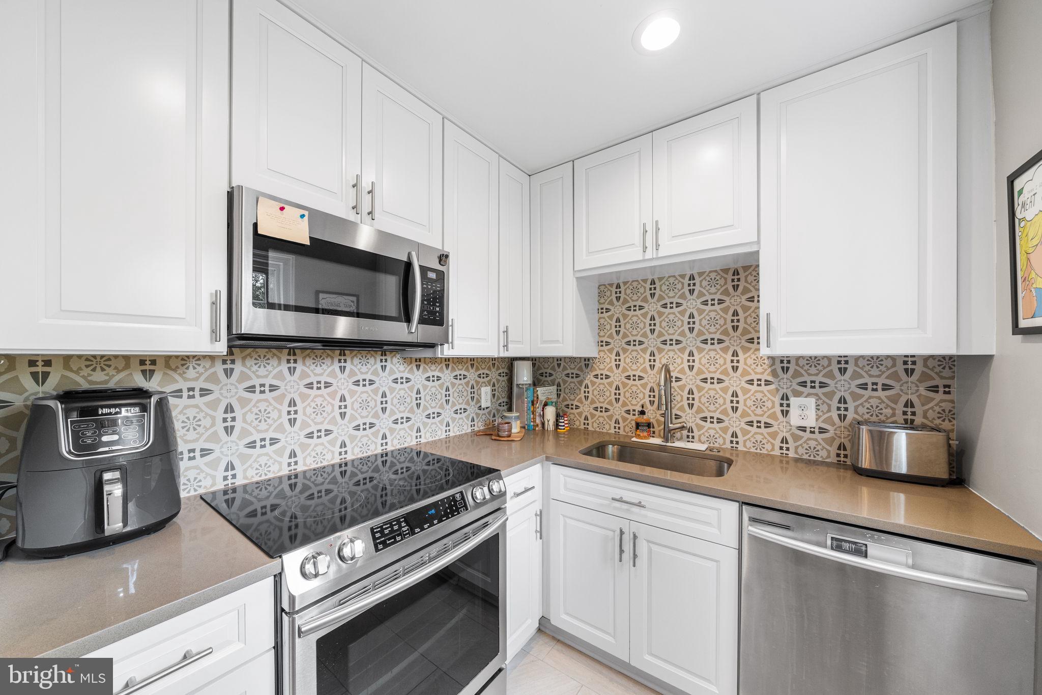 4520 36TH STREET S B2