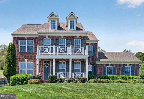 Photo of 15631 Avebury Manor Place, LEESBURG, VA 20176 (MLS # VALO2121234)