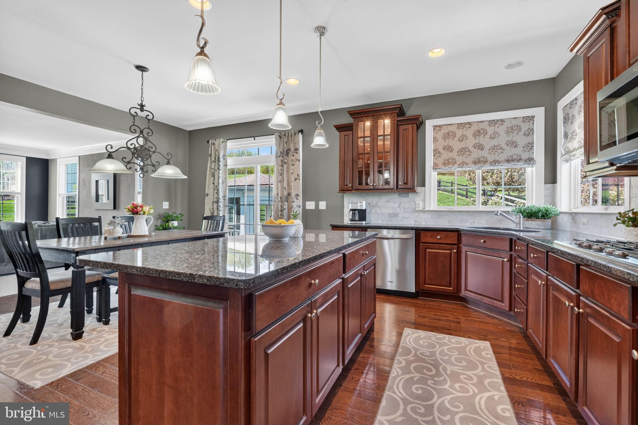 HISTORIC SELMA ESTATES - Residential