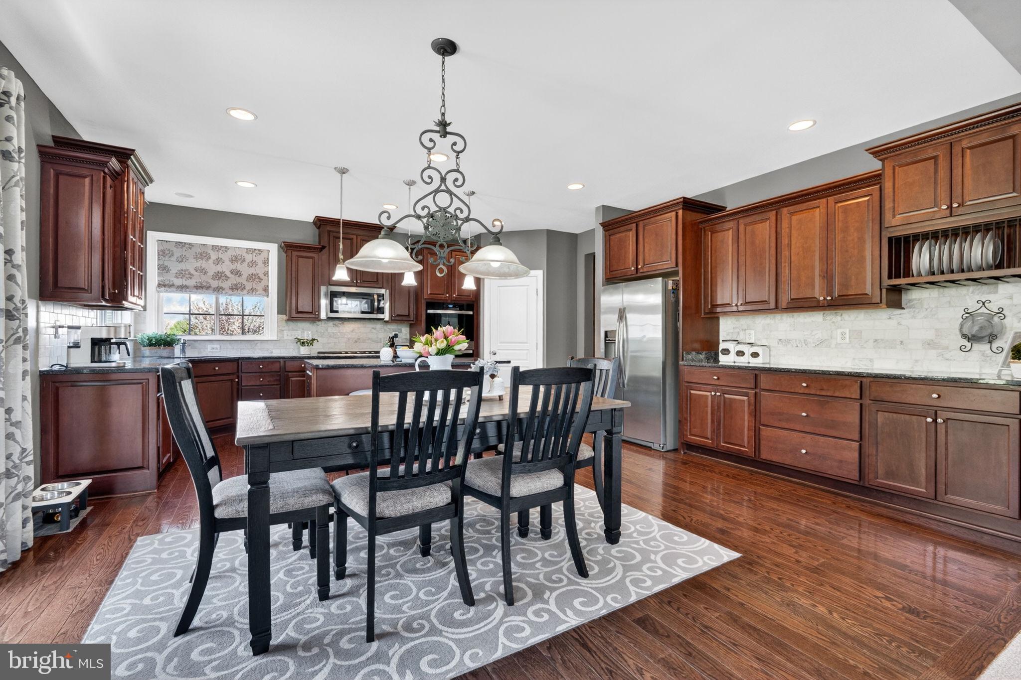 HISTORIC SELMA ESTATES - Residential