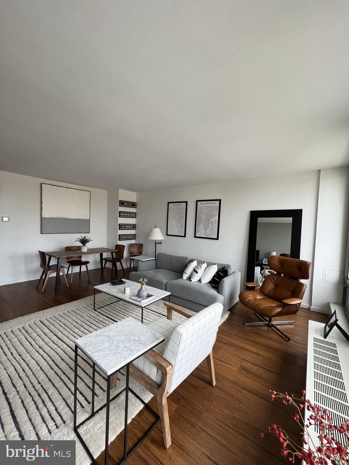 SOCIETY HILL - Residential