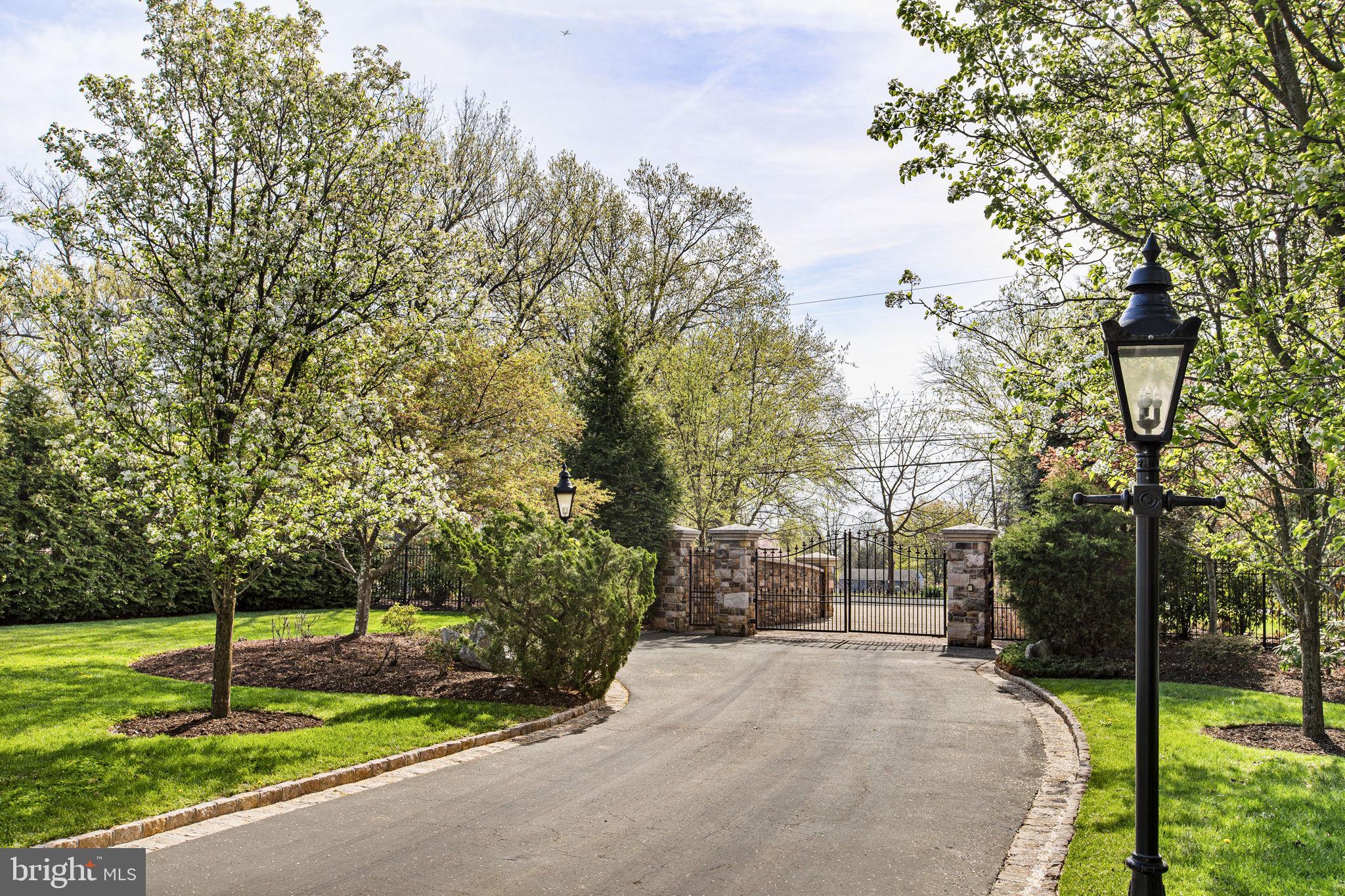 CEDAR HILL - Residential