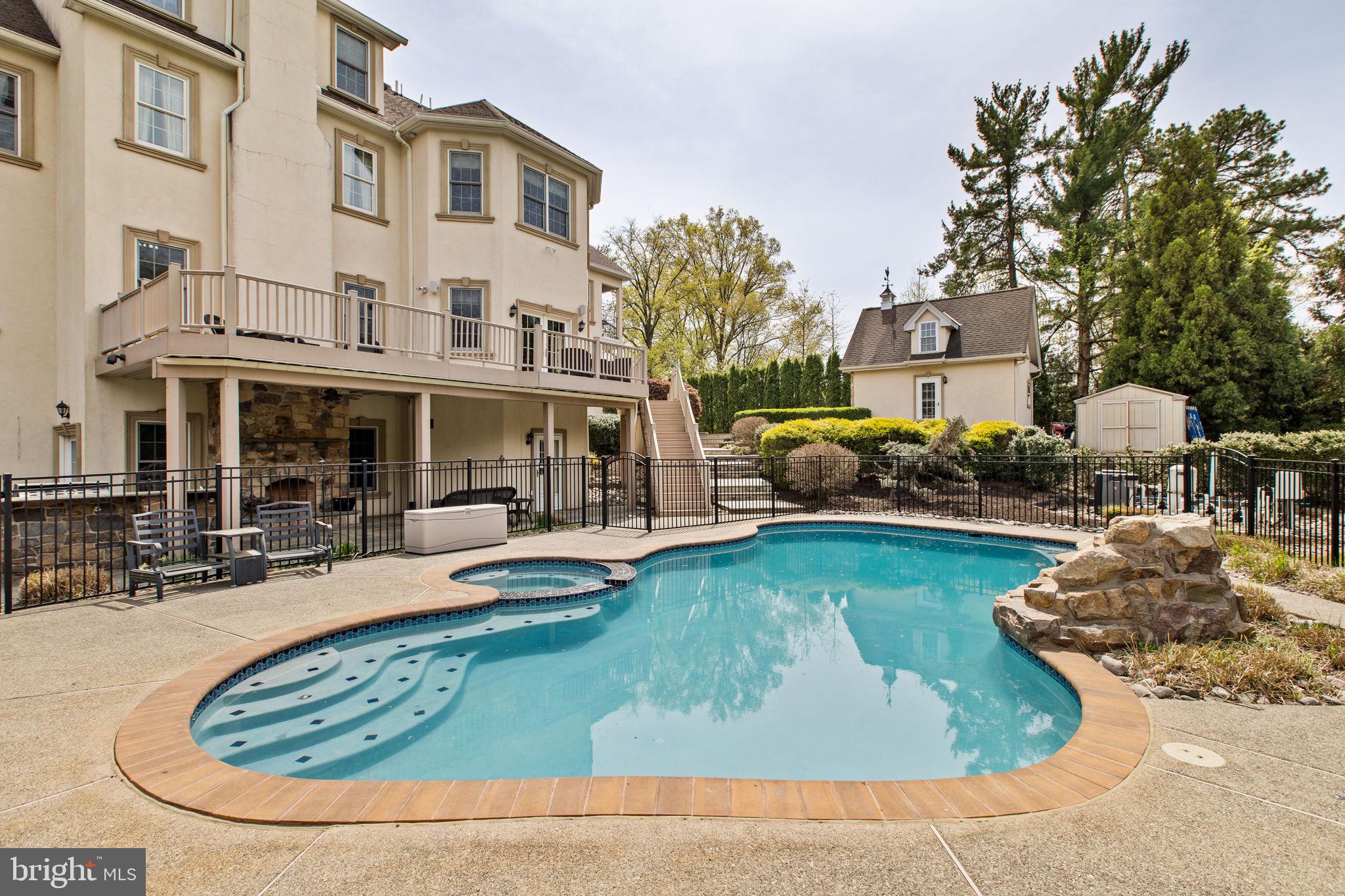 CEDAR HILL - Residential