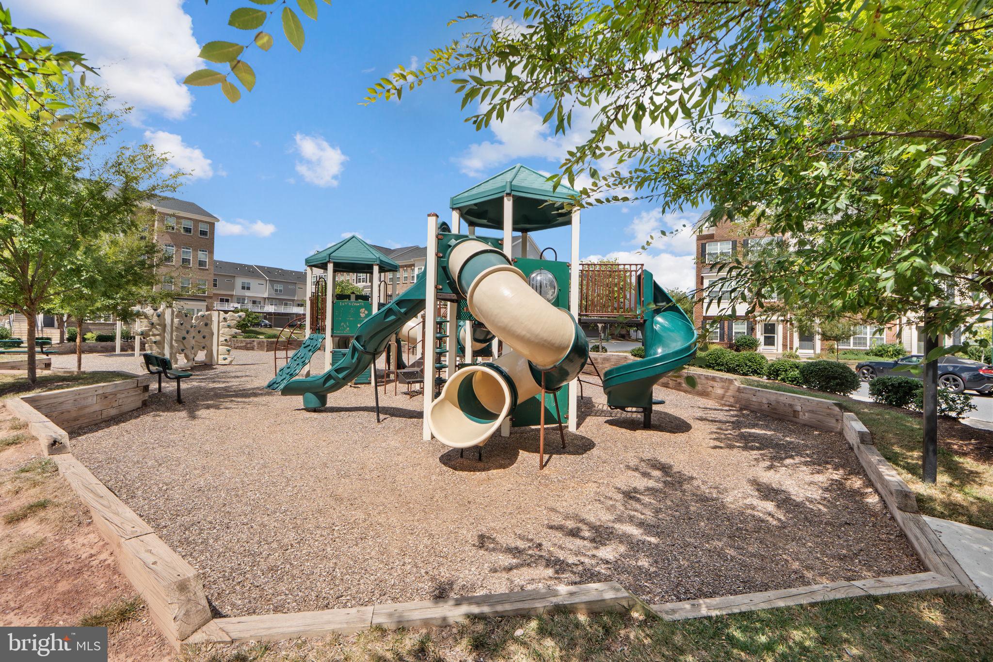 HARRINGTON TERRACE - Residential